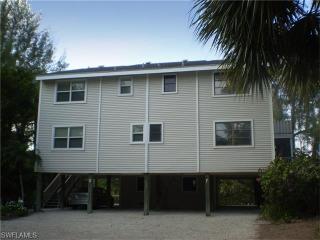 1390 Middle Gulf Dr, Sanibel, FL 33957-4632