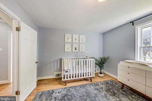 9227 Mintwood St, Silver Spring MD 20901-3523 exterior