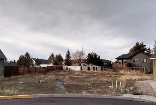 965 23rd Pl, Eagle Crest, OR 97756-1320