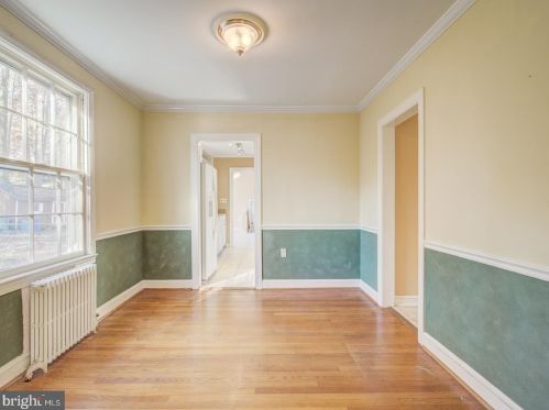 12500 Meadowood Dr, Silver Spring MD 20904-2928 exterior