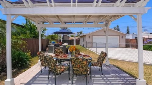 718 Alpine Ave, Chula Vista CA  91910-5909 exterior