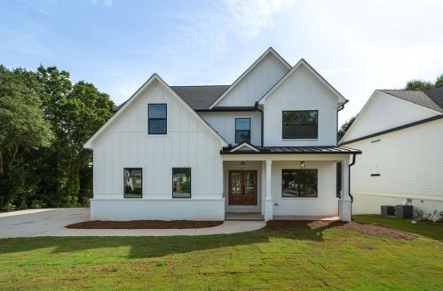 6181 Shoreland Cir, Buford, GA 30518-1538