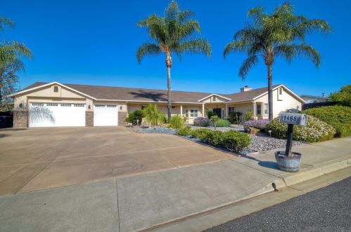 1468 Bermuda Ln, El Cajon, CA 92021-3729