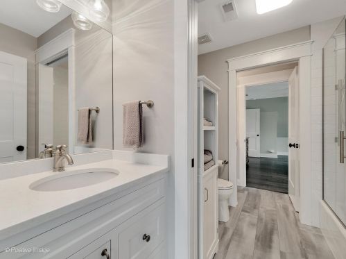 740 67th Pl, Willowbrook IL  60527-5307 exterior