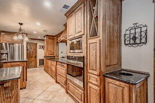 317 County Road 893a, Angleton TX 77515-9490 exterior