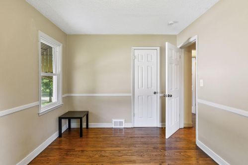 1728 Clear Ave, Saint Paul MN  55106-2224 exterior