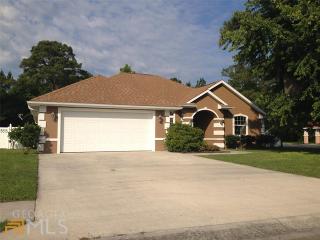 44 Deerwood Village Dr, Woodbine, GA 31569-4135