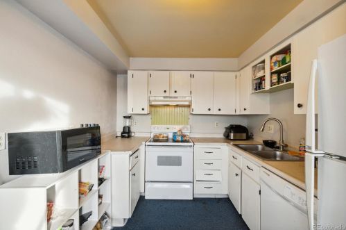 3103 Zion St, Aurora CO  80011-2207 exterior