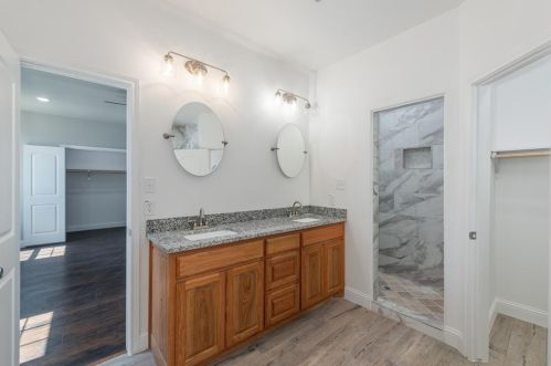 5565 Justine Pl, Fort Worth TX  76126-6353 exterior