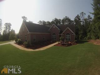 30 Horseshoe Ct, Porterdale, GA 30014-8334