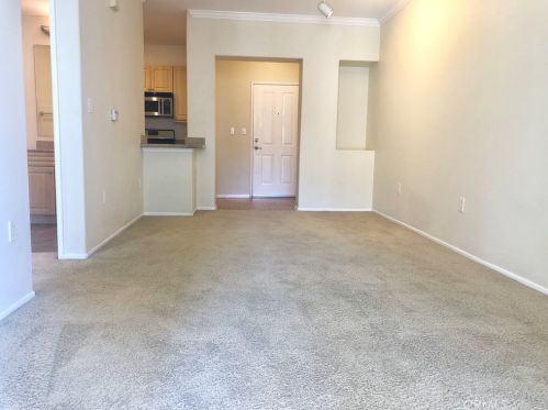 2428 Watermarke Pl, Irvine CA  92612-7690 exterior