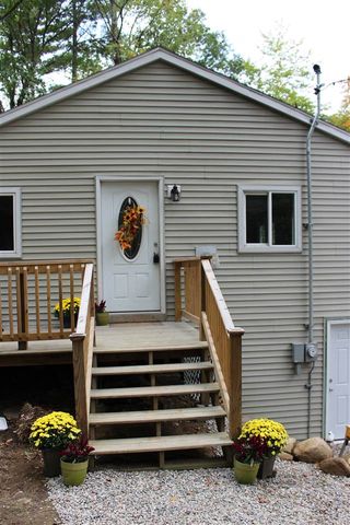 605 Berry River Rd, Barrington, NH 03825-7216