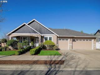 407 Bryn Mawr Pl, Damascus, OR 97030