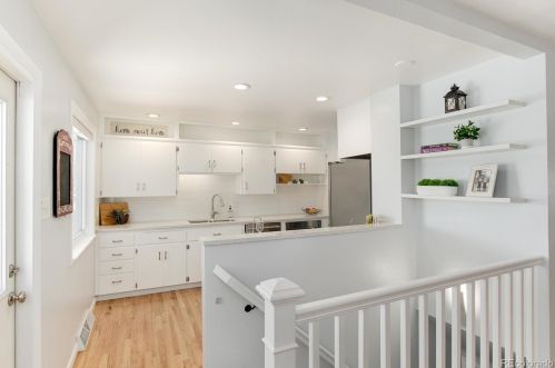 1080 Briarwood Dr, Denver CO exterior