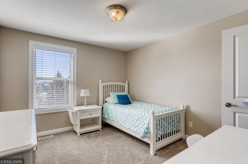 1710 Bluewater Ln, Saint Paul MN  55129-6236 exterior