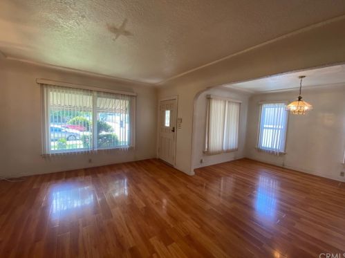 726 Kilson Dr, Santa Ana, CA 92701-6044