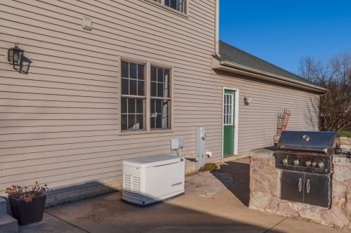 1400 Lariat Dr, Swygert IL  61764-9583 exterior