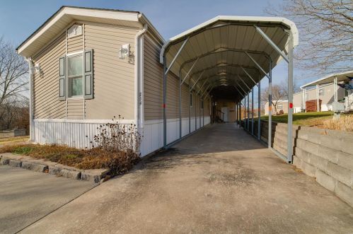 234 Warren Dr, Winfield, MO 63389-3336
