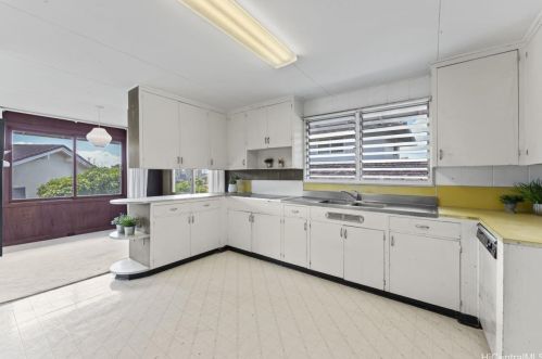 1807 Vancouver Pl, Honolulu HI  96822-2453 exterior