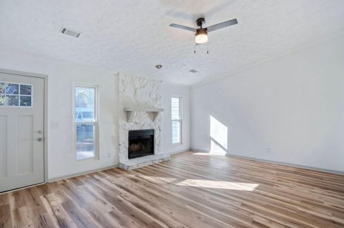 2572 Snake Ct, Ellenwood, GA 30294-3954