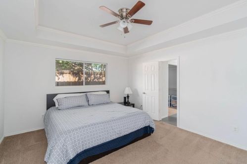 1917 Middle Gln Dr, Carrollton TX 75007-2418 exterior