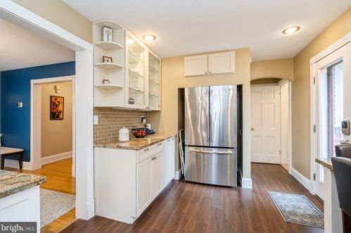 16 Renfrew Ave, Trenton NJ  08618-3334 exterior