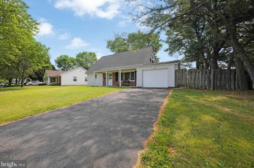 68 Exton Ln, Willingboro, NJ 08046-2217