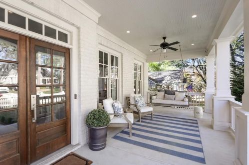 2877 Elliott Cir, Atlanta, GA 30305-2726