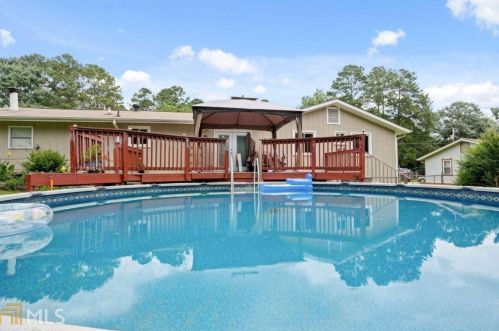 35 Carriage Trce, Stockbridge, GA 30281-1328