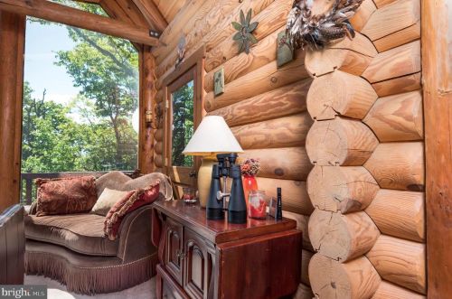 2413 Lookout Rd, Haymarket, VA 20169-1512