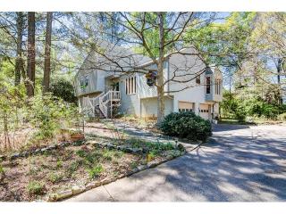 1995 Hastings St, Marietta, GA 30062-5864