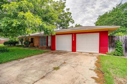 1138 Park Center St, Fort Worth TX  76126-3506 exterior