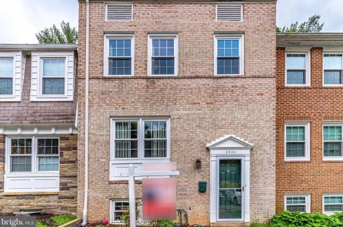 3223 Viscount Ct, Annandale, VA 22003-1145