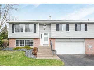 1943 Bielenberg Dr, Saint Paul MN  55125-1524 exterior