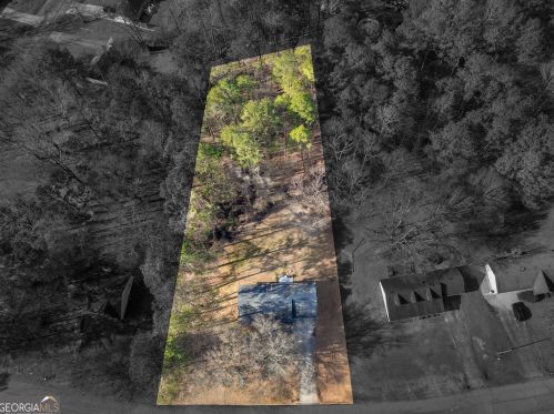 120 Woodcrest Dr, Porterdale, GA 30016-4507