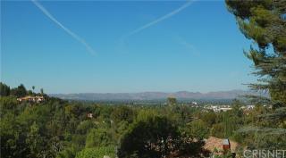 17403 Sumiya Dr, Van Nuys, CA 91316-3942
