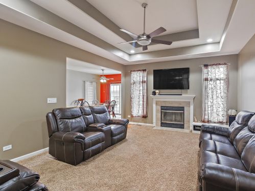 1295 Cougar Run, Manteno, IL 60950-3737