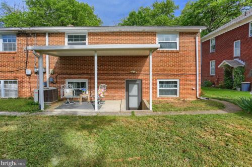 948 Walnut St, Hanover PA 17331-1523 exterior