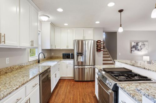 1444 Balsam St, Saint Paul MN  55122-1855 exterior