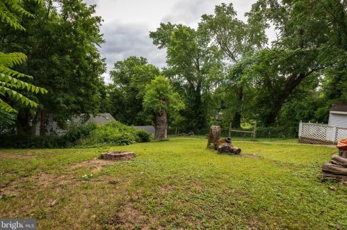 6902 Williamsport Pike, Falling Waters WV  25419-4512 exterior