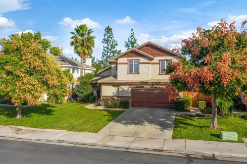 8612 Cabin Pl, Riverside, CA 92508-7119