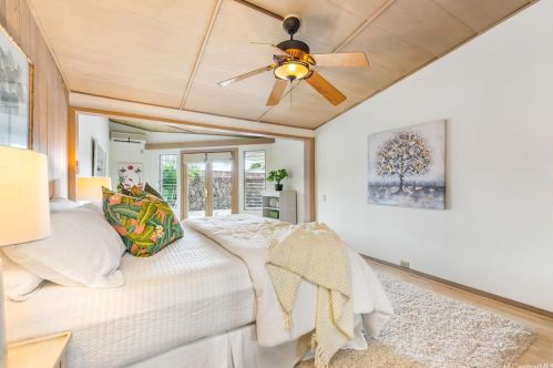 321 Halemaumau Pl, Honolulu HI  96821-2107 exterior