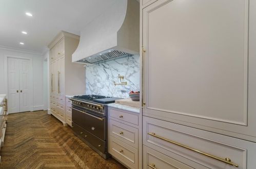 3180 Arden Rd, Atlanta GA  30305-1912 exterior