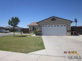 2325 Corte Medina, Delano, CA 93215-4687