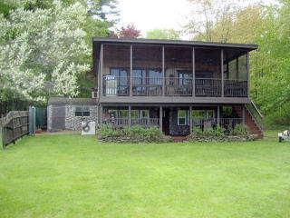 37 Escumbuit Rd, Derry, NH 03038-9512
