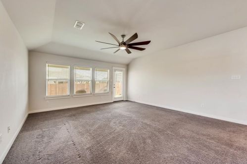 8956 Devonshire Dr, Fort Worth, TX 76131