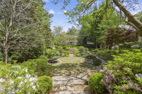 2868 Habersham Rd, Atlanta GA  30305-2959 exterior