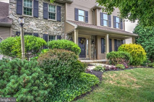 1840 Timothy Ln, Lancaster PA  17602-4167 exterior