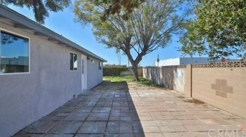 931 Dresden St, Anaheim CA  92801-1973 exterior