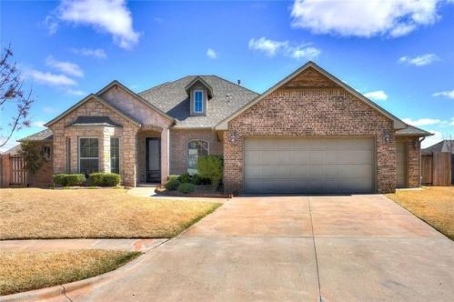 19204 Greenery Ln, Edmond, OK 73012-9635